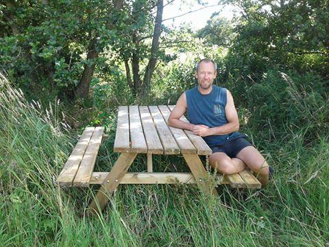 Så er der bord- og  bænkesæt i Blå Zone